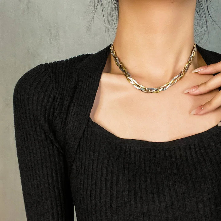 Twist & Tell Chain Set