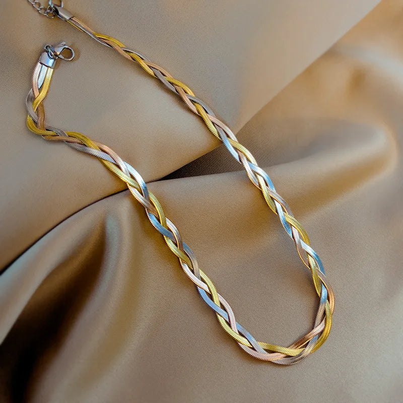 Twist & Tell Chain Set