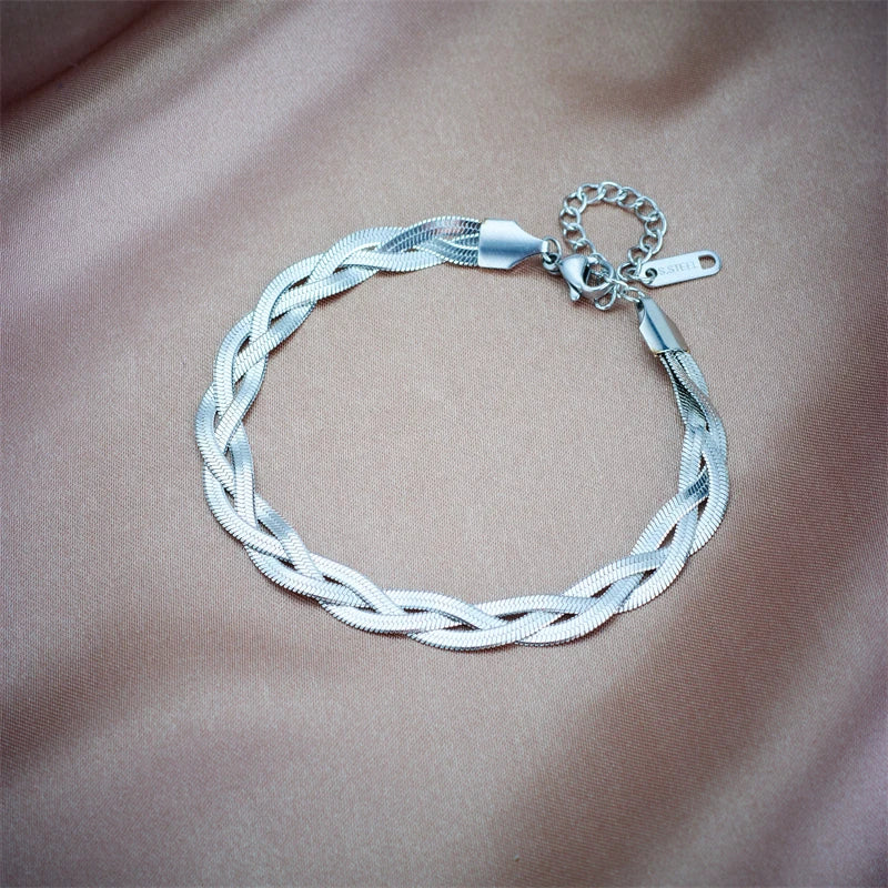 Twist & Tell Chain Set