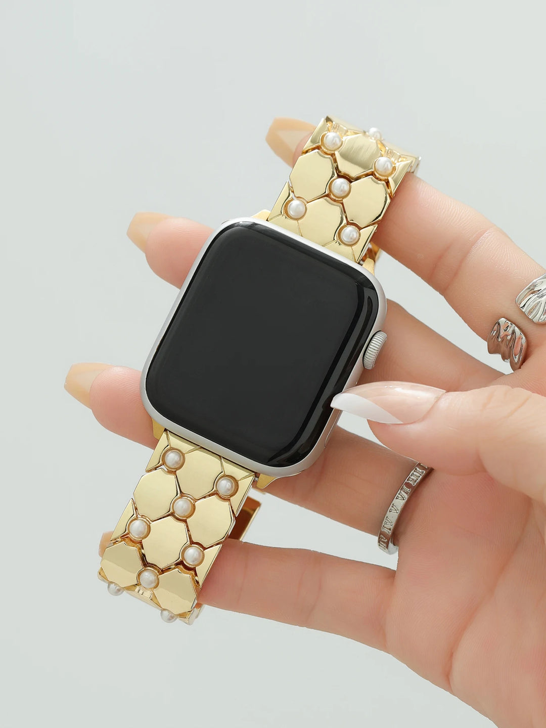 Pearl Lattice Apple Watch Band