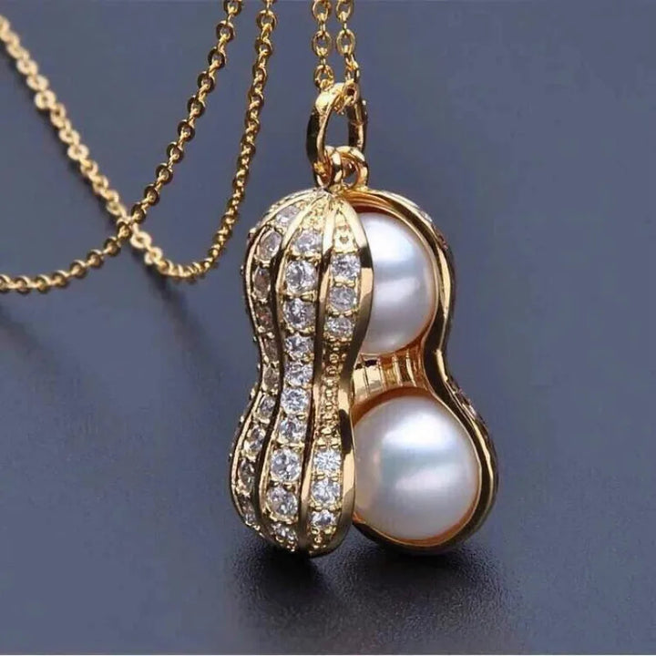 Hidden Gems Pearl Necklace