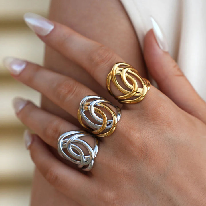 Loves Me Knot Ring