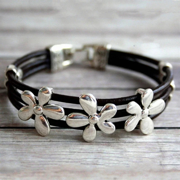 Daisy Dreams Leather Bracelet & Ring