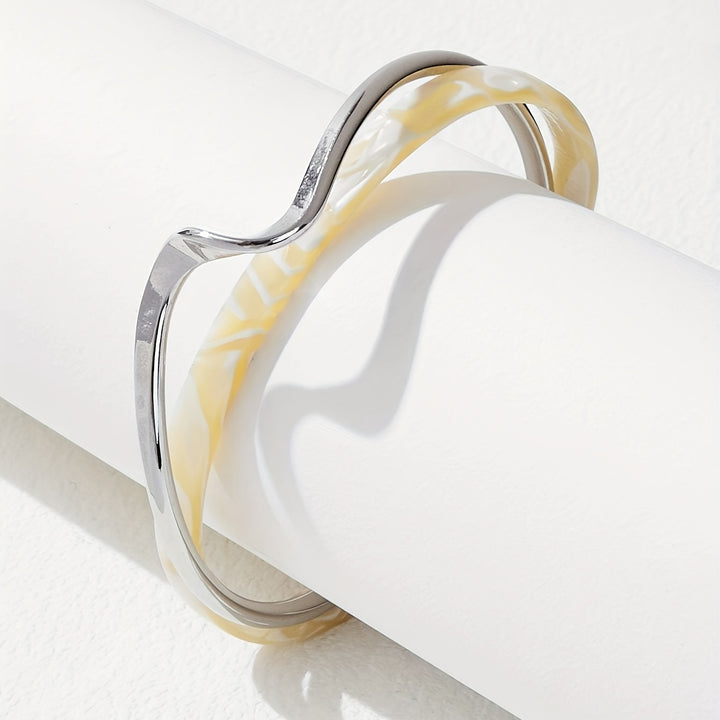 Vela Wave Cuff
