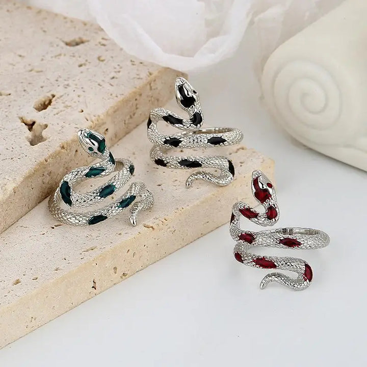 Venom Kiss Ring