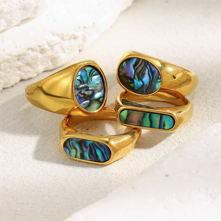 Calypso Signet Ring Set
