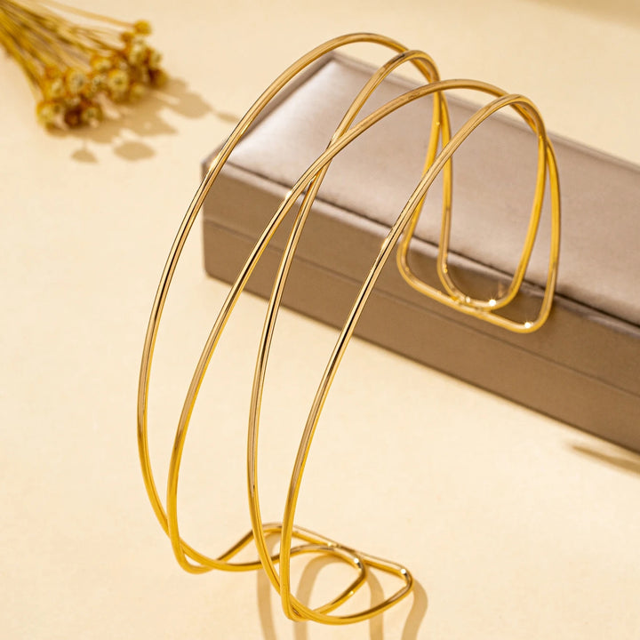 Lustre Arc Choker Necklace