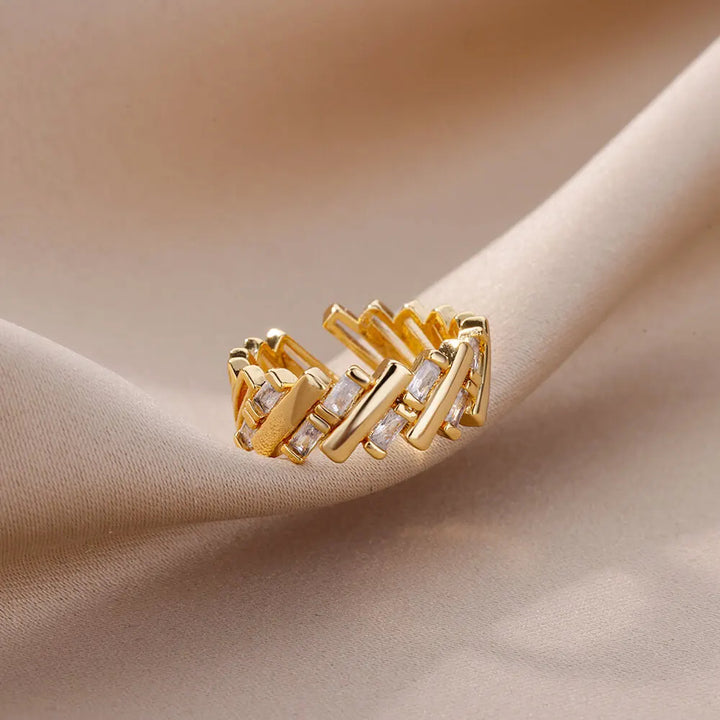 Prism Bar Ring