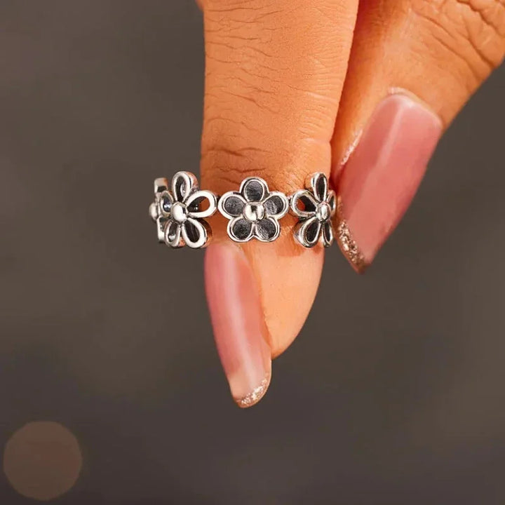 Daisy Dreams Leather Bracelet & Ring