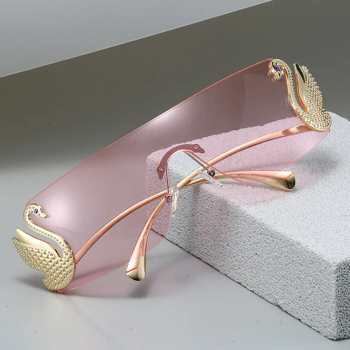 Swan Kiss Sunglasses