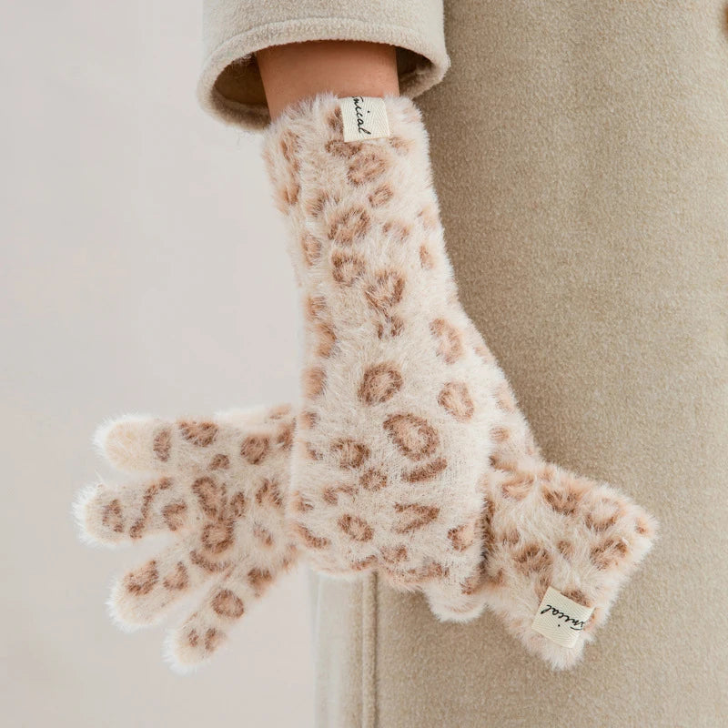 Maison Leopard Gloves