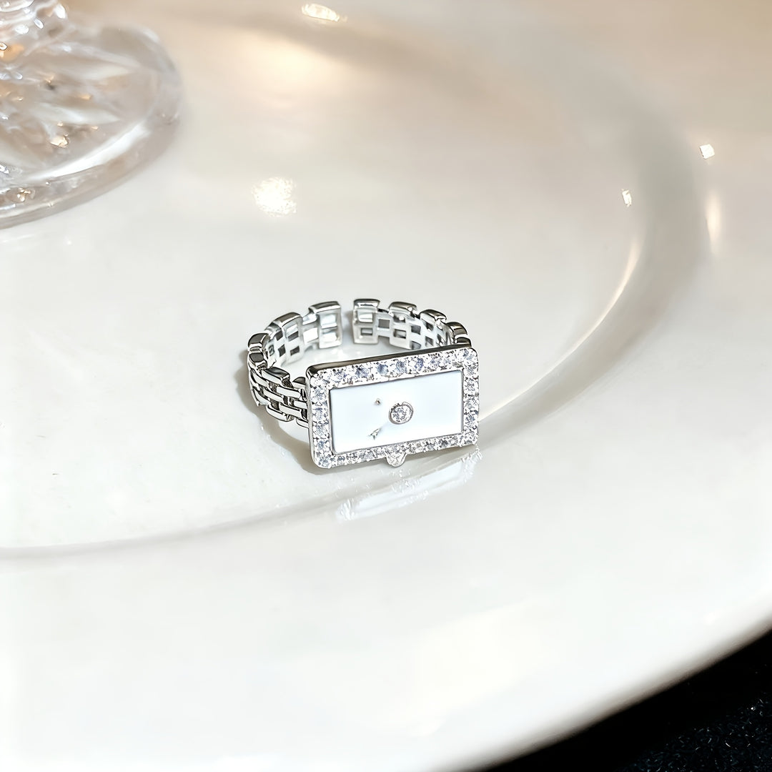 Belle Timekeeper Ring