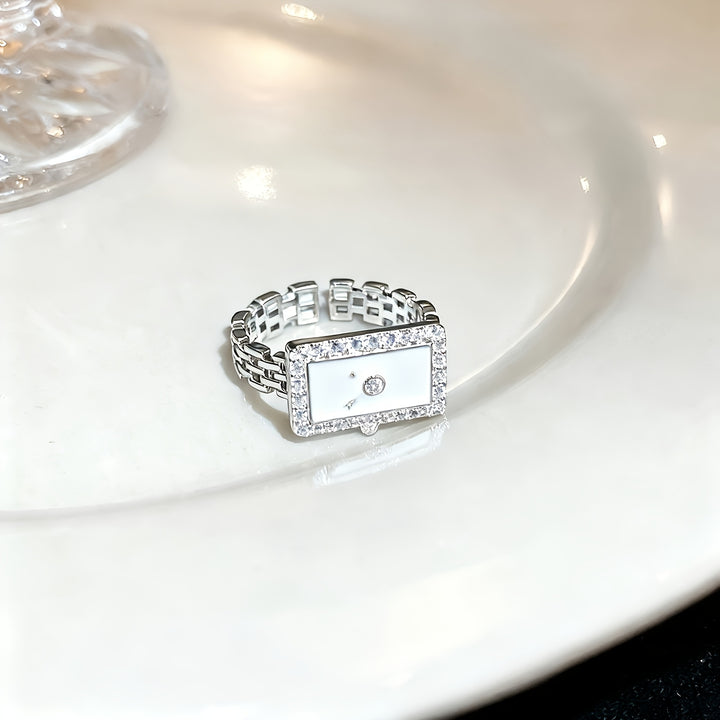 Belle Timekeeper Ring