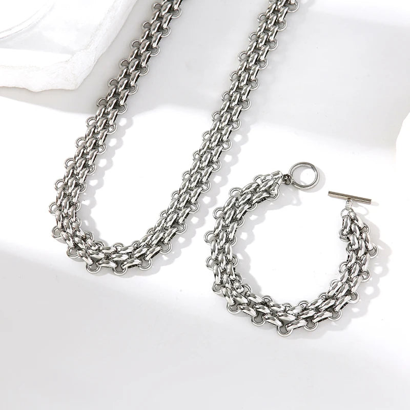 Heirloom Link Chain Set