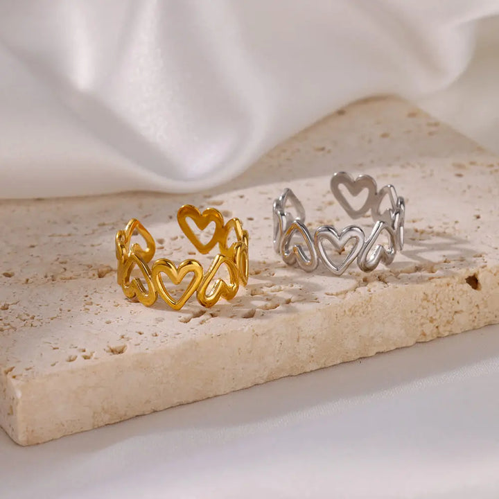 Endless Hearts Ring