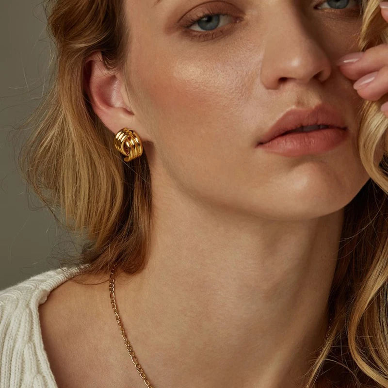 Solene Knot Earrings