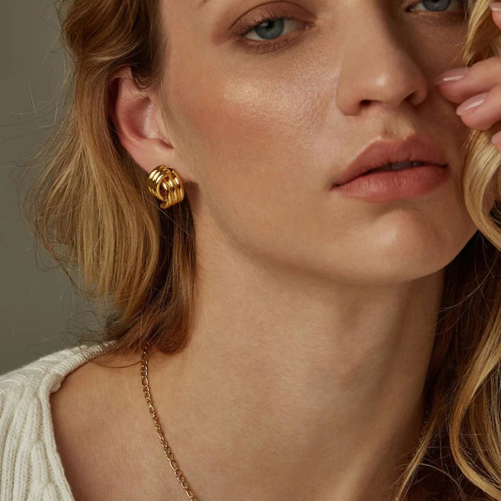 Solene Knot Earrings