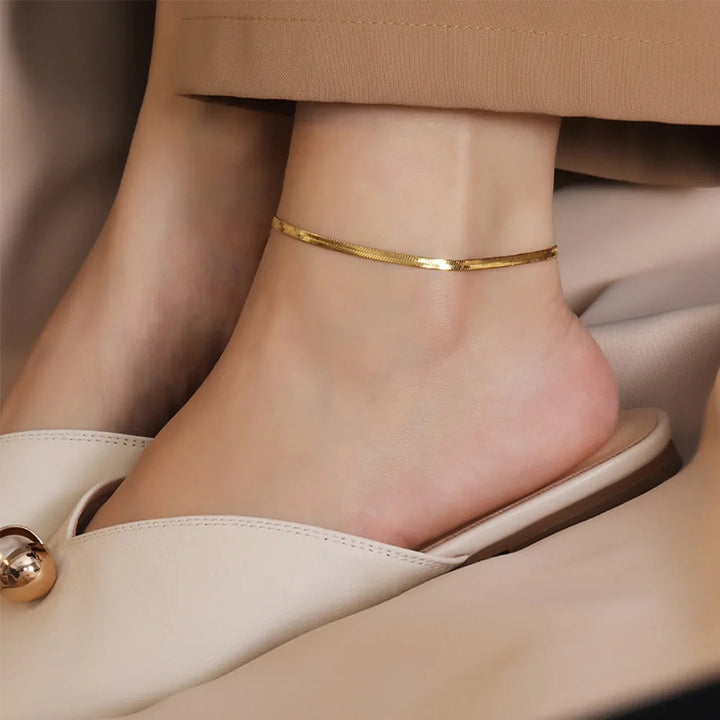 Lumen Herringbone Anklet