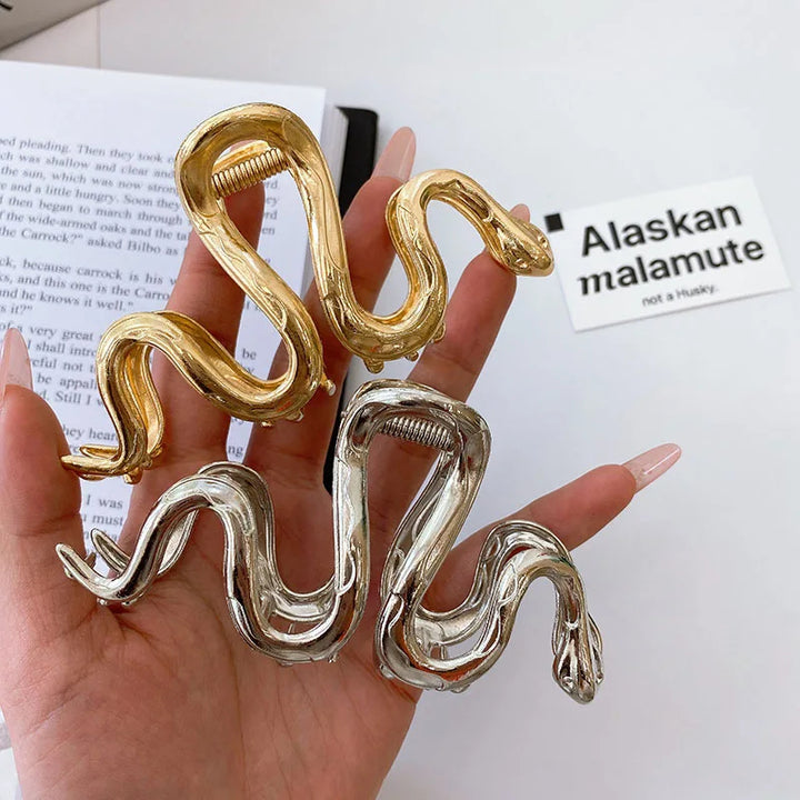 Medusa Wave Hair Clip