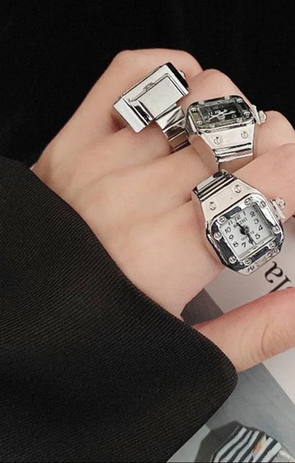 Lustra Ring Watch