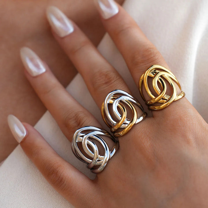 Loves Me Knot Ring