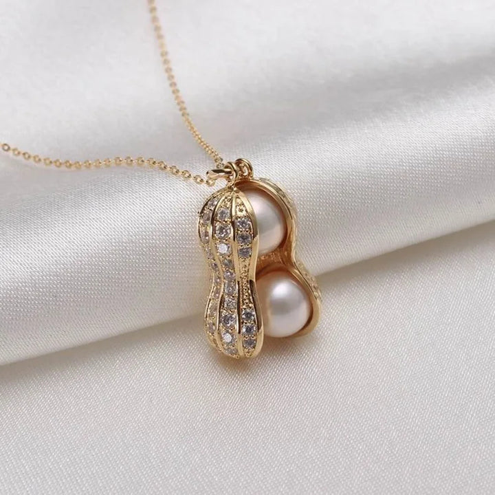 Hidden Gems Pearl Necklace