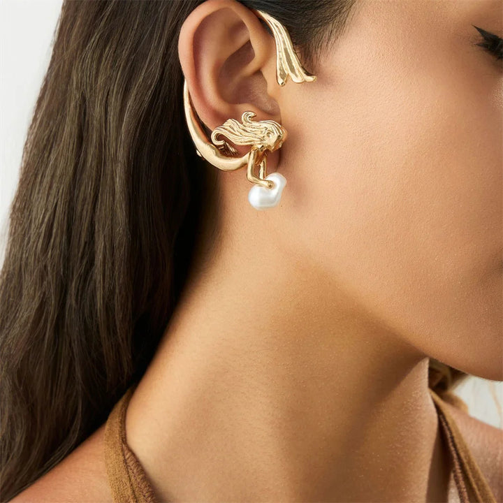 Sirena Pearl Ear Cuff