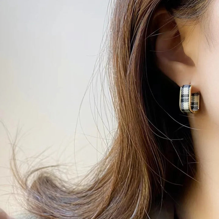 Uptown Houndstooth Earrings