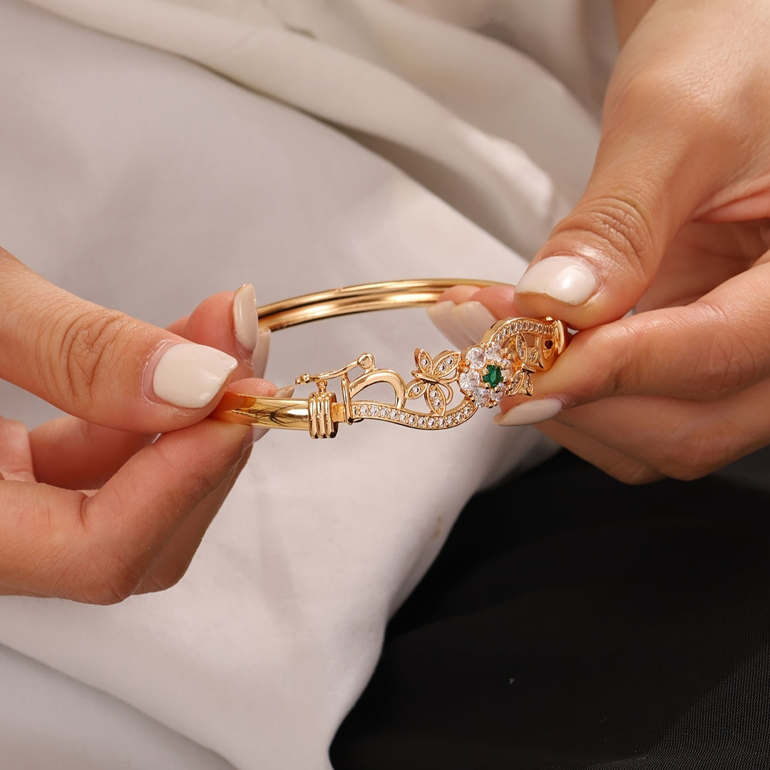 Petals & Love Bracelet