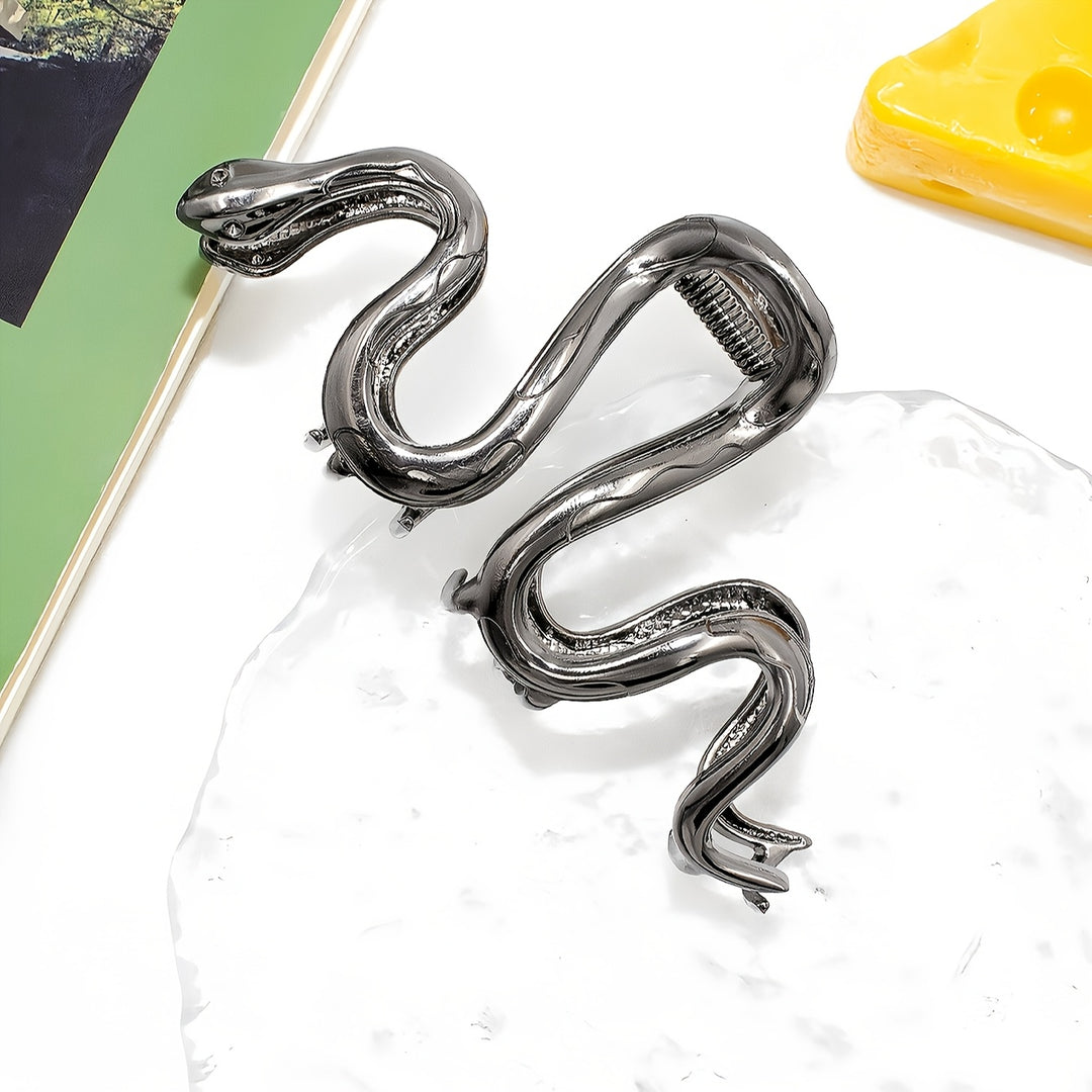 Medusa Wave Hair Clip