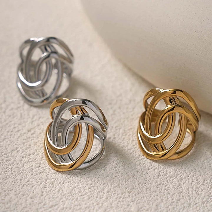 Loves Me Knot Ring