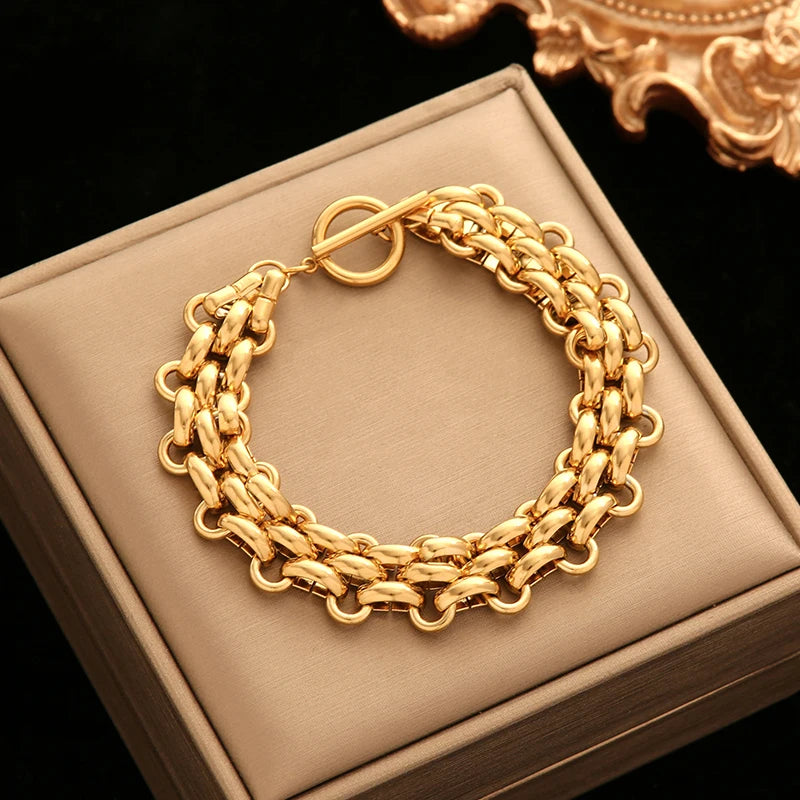 Heirloom Link Chain Set