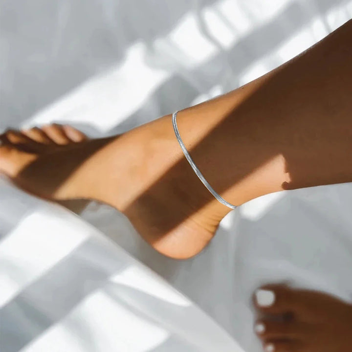 Lumen Herringbone Anklet