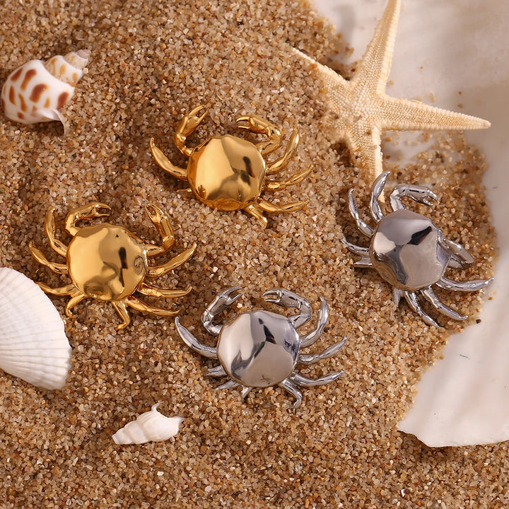 Claws Out Stud Earrings
