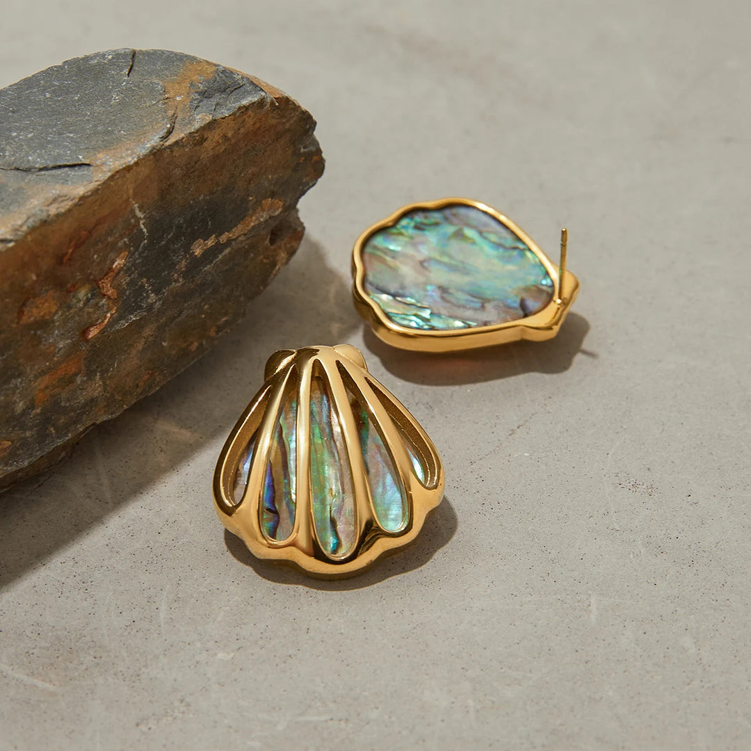 Siren Shell Earrings & Necklace Set