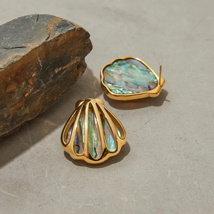 Siren Shell Earrings & Necklace Set
