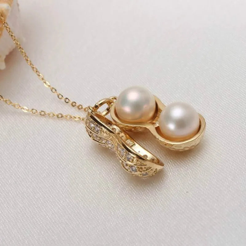 Hidden Gems Pearl Necklace
