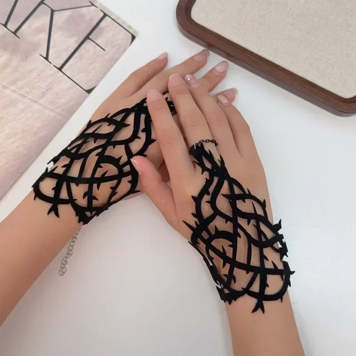 Thorn Veil Hand Chain