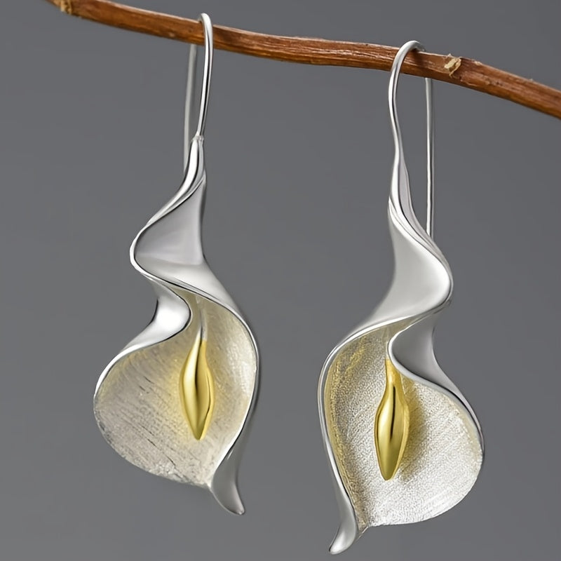 Calla Lily Drop Earrings