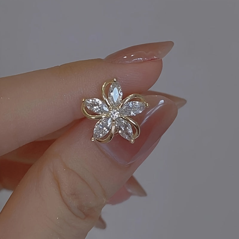 Daisy Cut Studs
