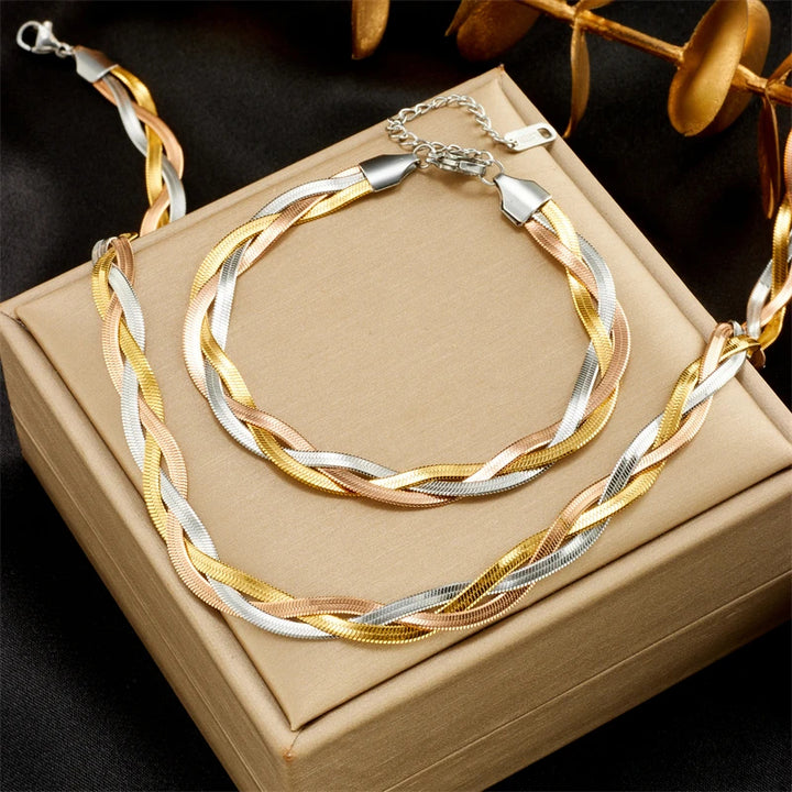 Twist & Tell Chain Set