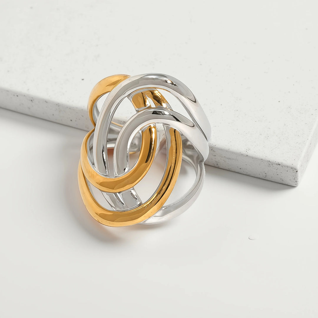 Loves Me Knot Ring