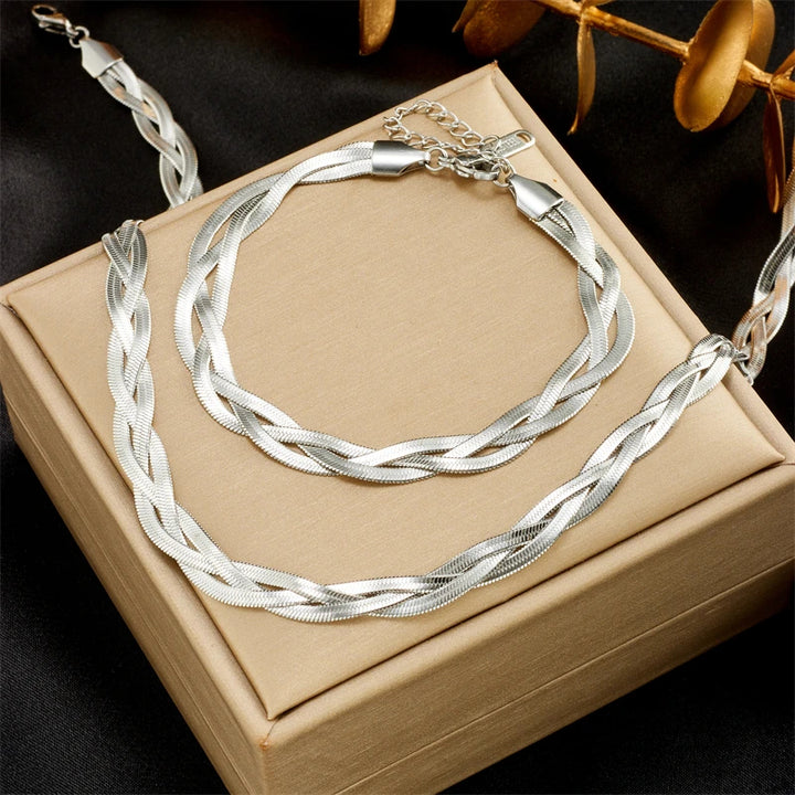Twist & Tell Chain Set