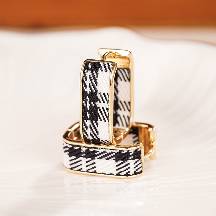 Uptown Houndstooth Earrings
