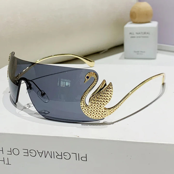 Swan Kiss Sunglasses