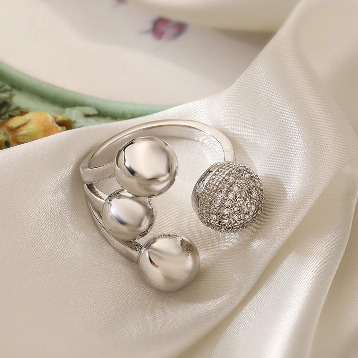 Stardust Cluster Ring