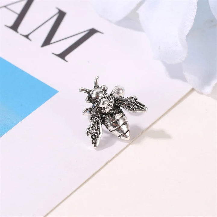 Honeybee Ear Cuff