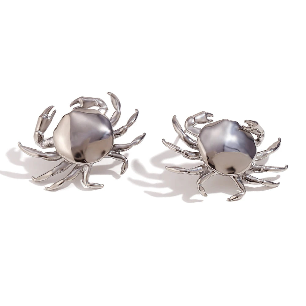 Claws Out Stud Earrings